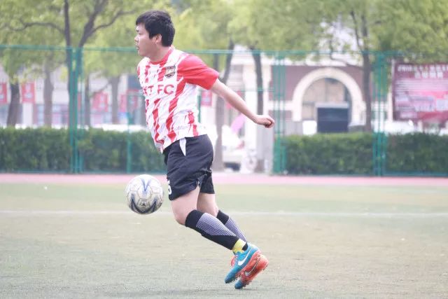 亚冠-C罗补射破门 利雅得胜利主场5-1艾因